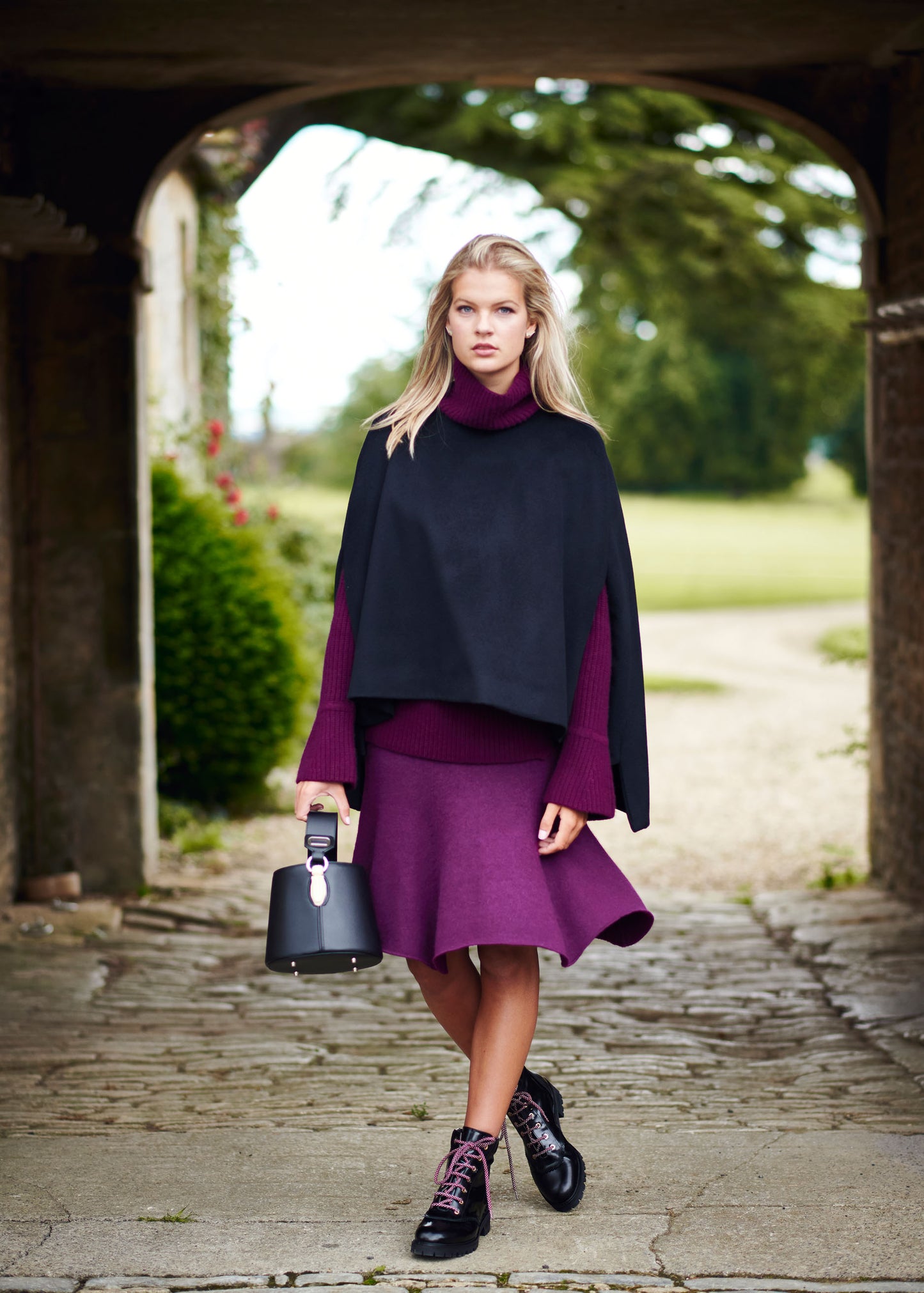 BELL SKIRT