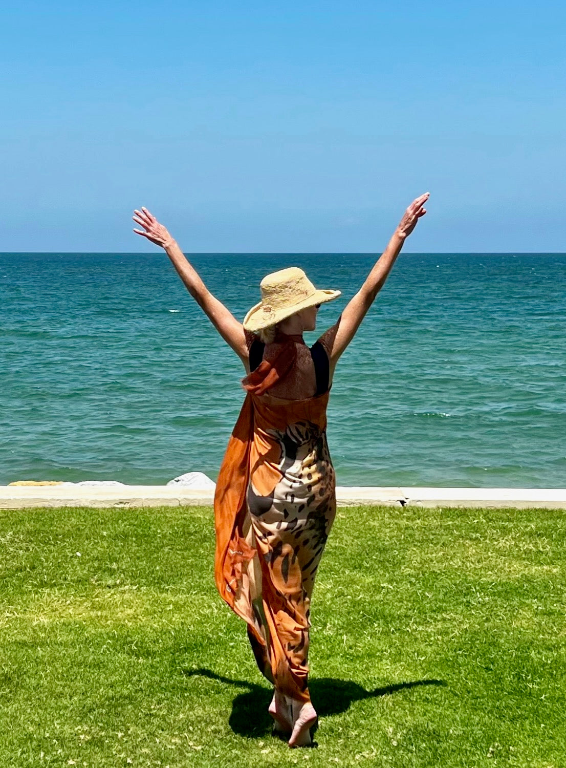 SCARF-SARONG LEOPARD YAWN: BURNT ORANGE