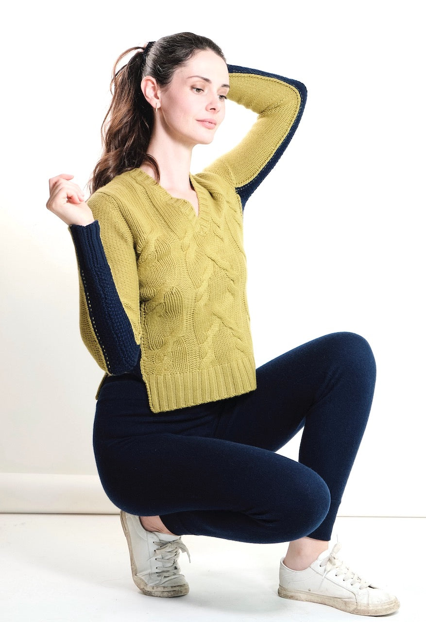 CABLE CASHMERE V-NECK