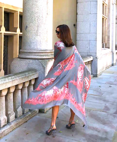 SCARF-SARONG TIGERS: GREY/PINK