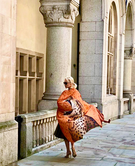 SCARF-SARONG LEOPARD YAWN: BURNT ORANGE