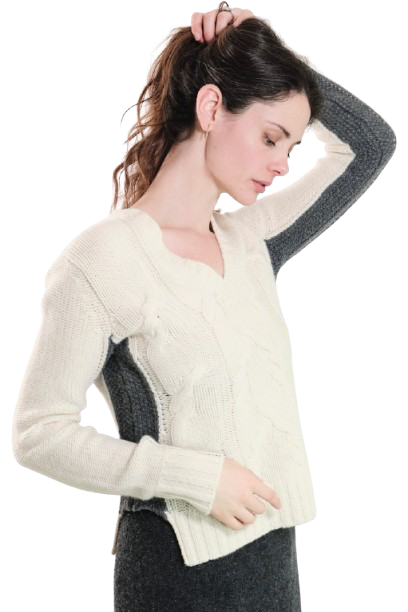 CABLE V NECK