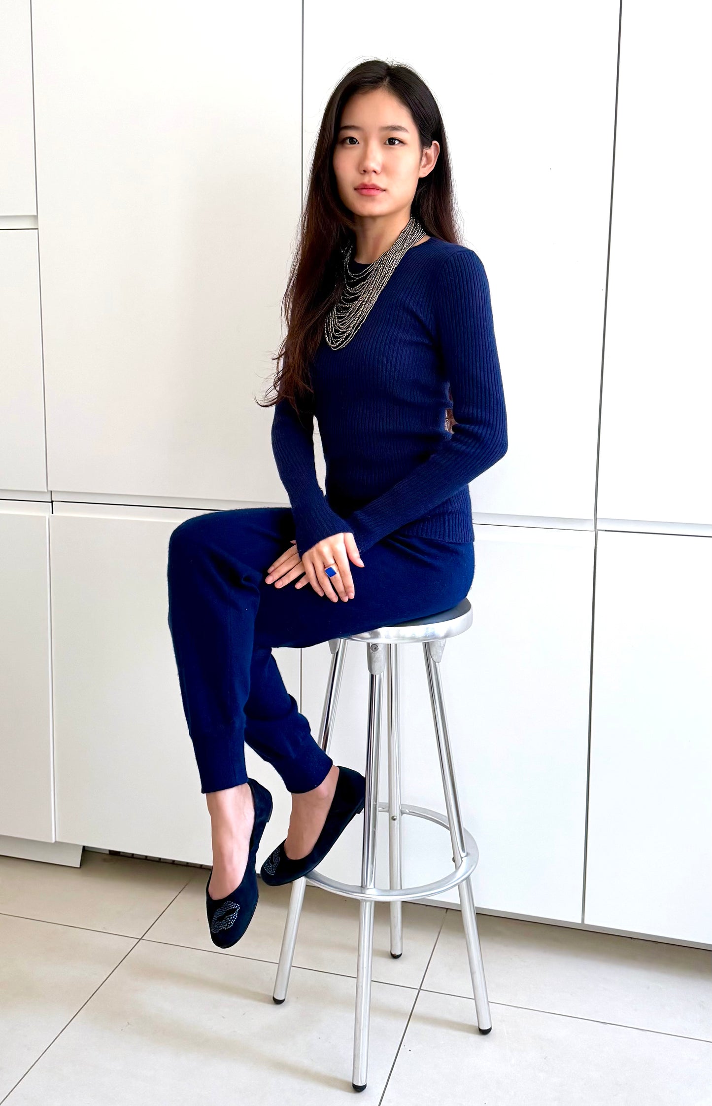 CASHMERE CREW-NECK SWEATER