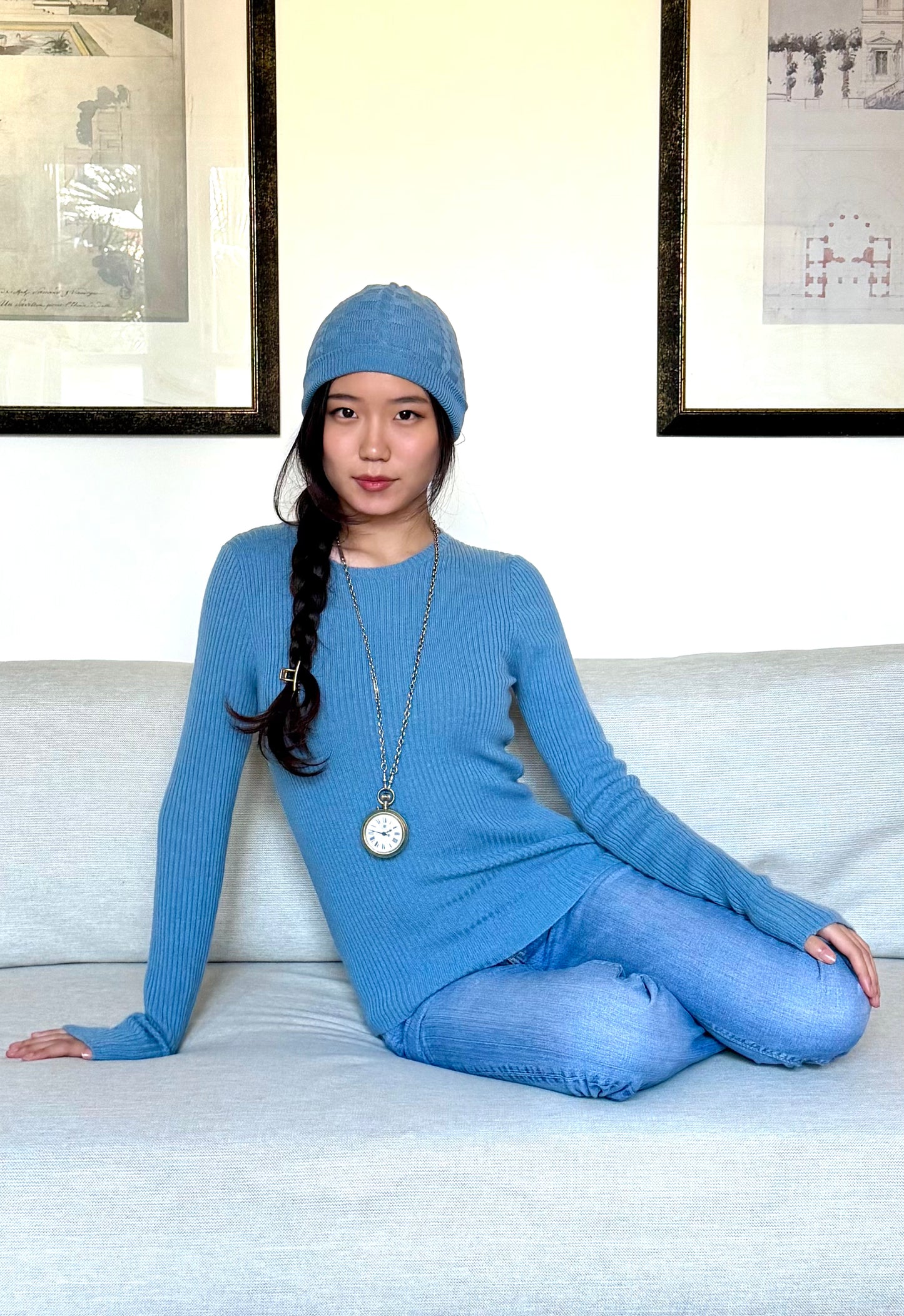 CASHMERE CREW-NECK SWEATER